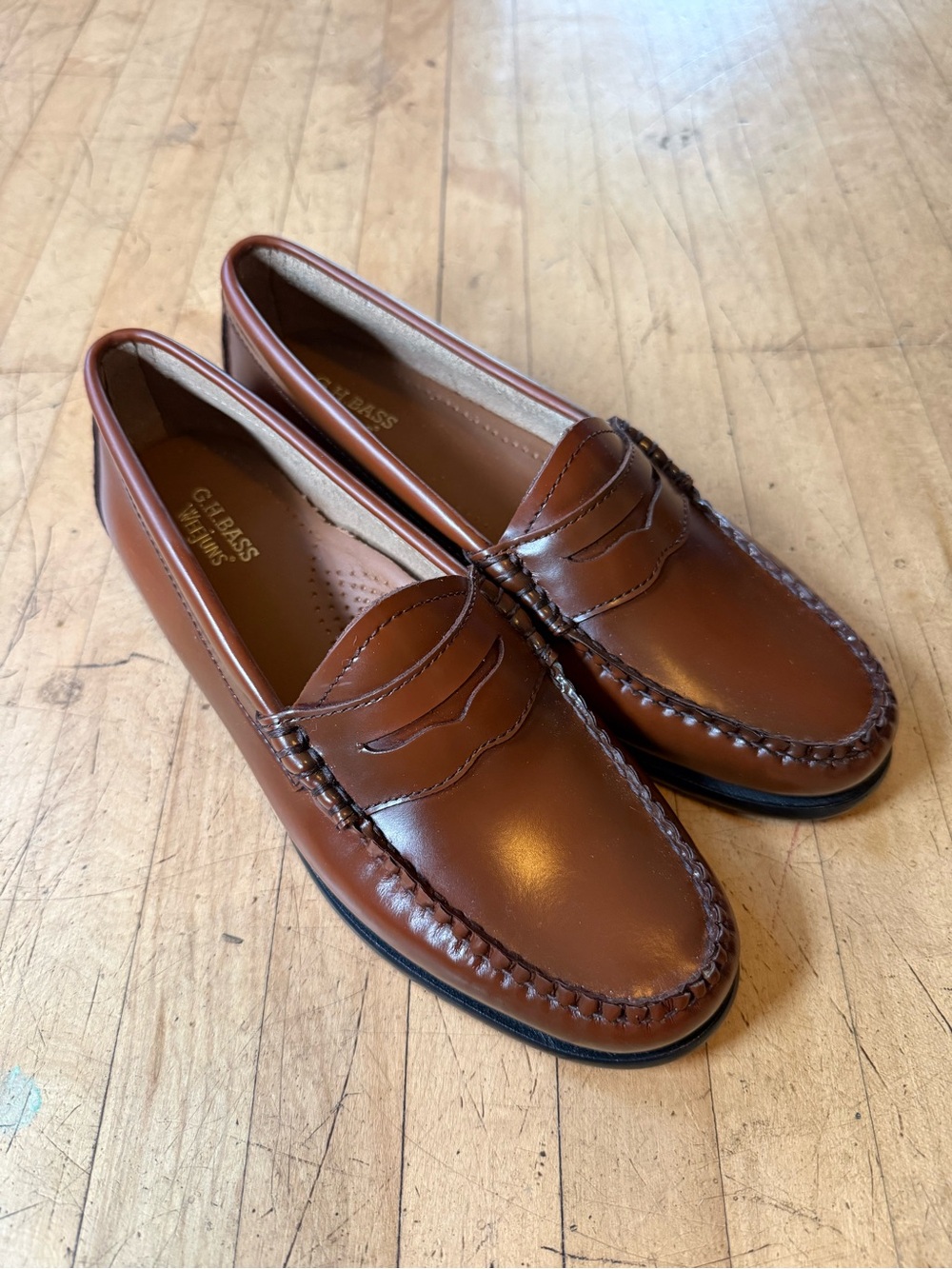 G.H. BASS Leather Whitney Loafers Weejuns Leather Sole Shoes Free People 6.5